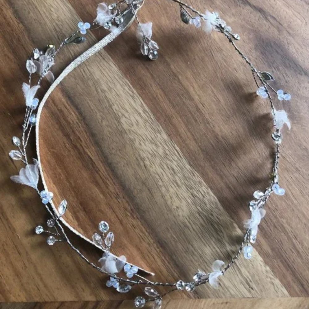 Twigs & Honey Crystal and Blossom Hair Vine